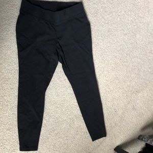 Lands End black leggings never worn size small
